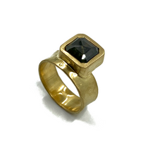 18K Ring With Rustic Green Natural Diamond 18K Ring With Rustic Green Natural Diamond