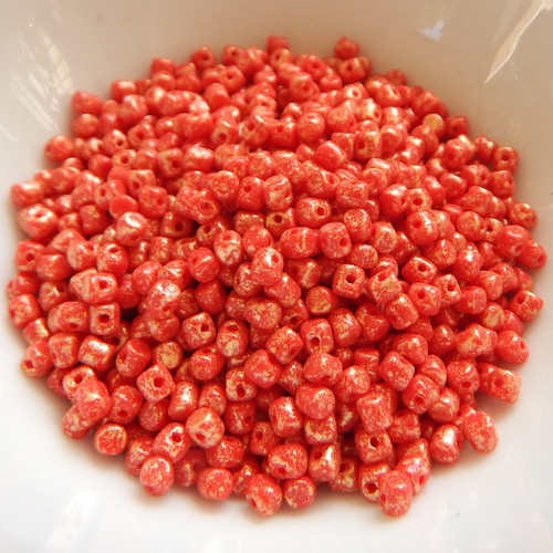 Minos Par Puca® 5 grams - Opaque Coral Red Splash - 2.5x3mm Cylinder