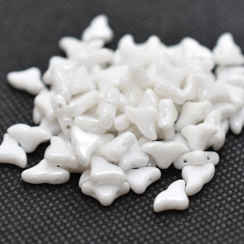 20 Beads - Helios® par Puca® Paris - Opaque White Ceramic Look - Czech Glass