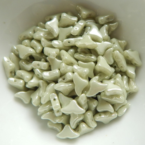 20 Beads - Helios® par Puca® Paris Opaque Light Green Ceramic Look - Czech Glass