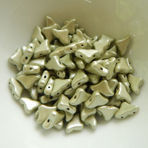 20 Beads - Helios® par Puca® Paris Metallic Matte Beige - Czech Glass