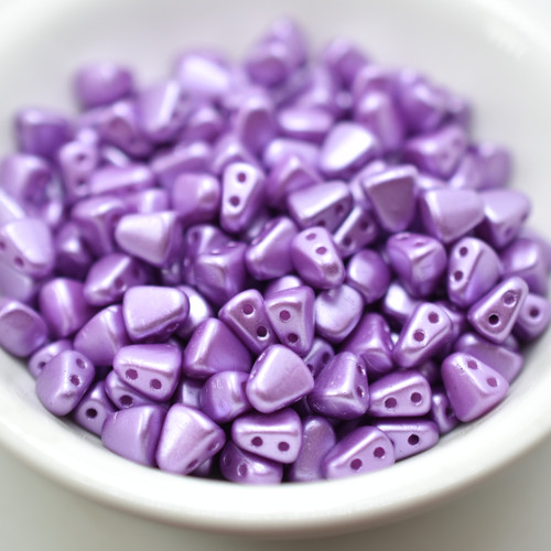 25 Beads Nib-Bit Two Hole 6x5mm - Pastel Lilac - Czech Glass