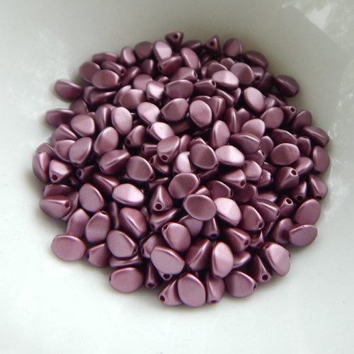 100 Beads - Pinch 5x3mm Pastel Burgundy - Czech Glass