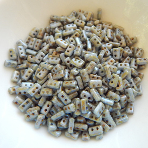 5 grams - Piros® par Puca® Paris - Opaque Blue Green Spotted - Czech Glass