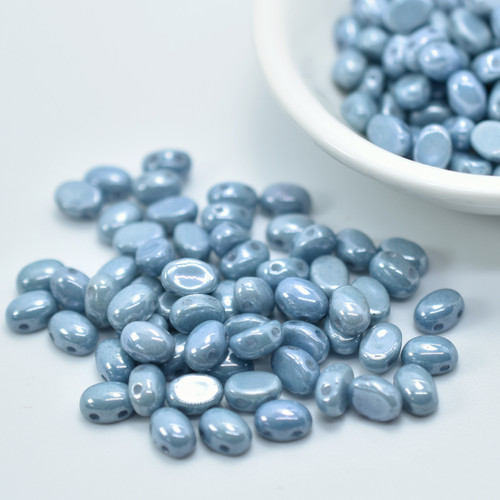 Samos® par Puca® (20 beads) 2-Hole 7x5mm Oval - Opaque Blue Ceramic Look