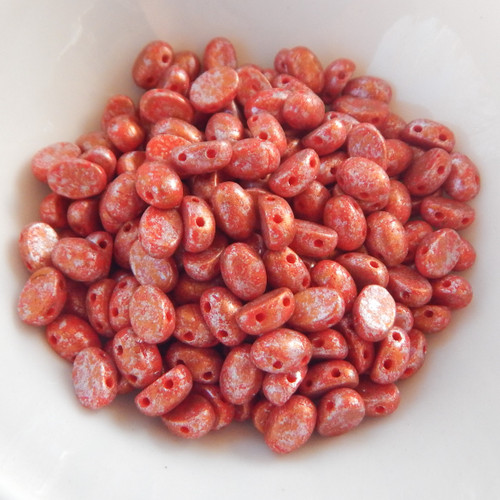 Samos® par Puca® (20 beads) 2-Hole 7x5mm Oval -Opaque Coral Red Tweedy - Czech Glass