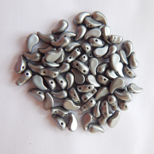 Zoliduo Left Pastel Light Gray (30 Beads)