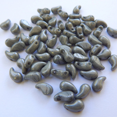 Zoliduo Left Alabaster Gray Luster (30 Beads)