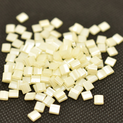 Tila 5 grams Butter Cream Ceylon 2-Hole 5mm Square Miyuki Beads No. 513
