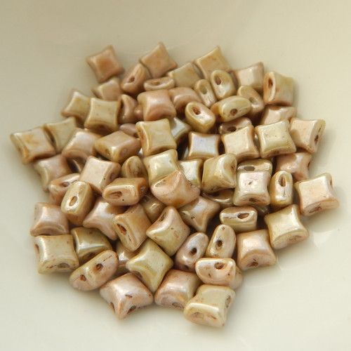 Wibeduo® (25 Beads) Chalk Green Luster 8mm x 8mm 2-hole Czech Glass