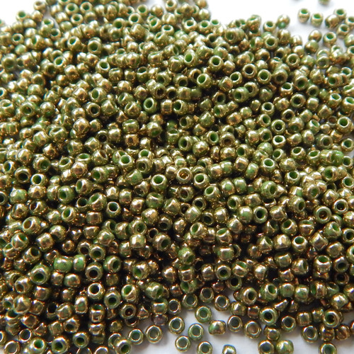 11/o TOHO Seed Beads Guilded Gold Marble Green 25g