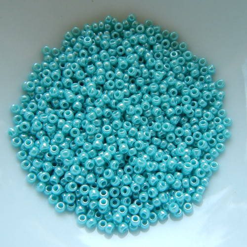 11/o TOHO Seed Beads Opaque Turquoise Luster 25 grams No. 132