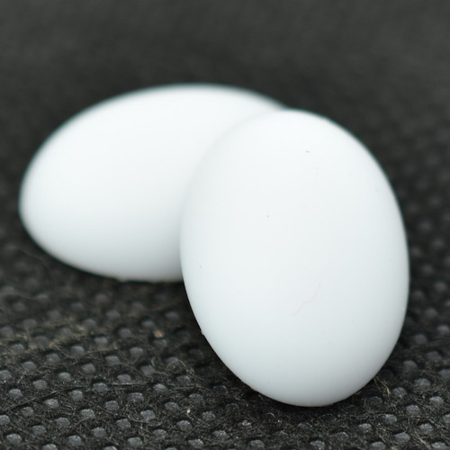 18.5x13.5mm Oval Lunasoft Cabochon - Opaque White - Quantity 1 - Luna Lucite Cabochon
