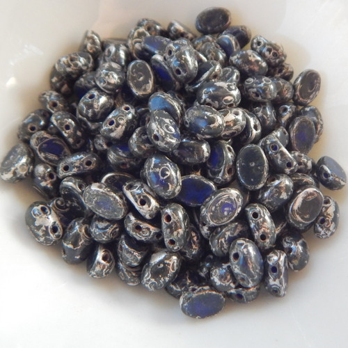 Samos® par Puca® (20 beads) 2-Hole 7x5mm Oval - Opaque Sapphire New Picasso - Czech Glass