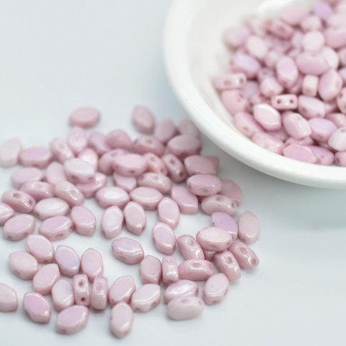 30 Beads - Paros® par Puca® Paris - Opaque Light Rose Ceramic Look - Czech Glass