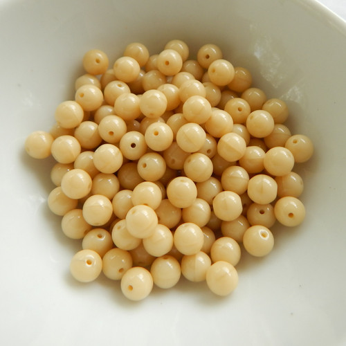 50 Beads - 6mm Druk Rounds Ivory Pressed Czech Glass