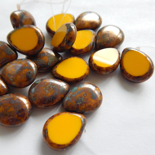 4 Beads - Polished Drop 16x12mm Sunflower Yellow Bronze Picasso - Czech Glass