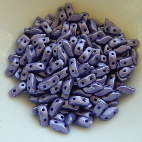 50 Beads - StormDuo 3x7mm 2-Hole S-Shaped Alabaster Metallic Violet Czech Glass
