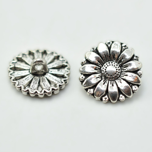 18mm Sunflower Button, Pewter Plated Antique Silver Plate