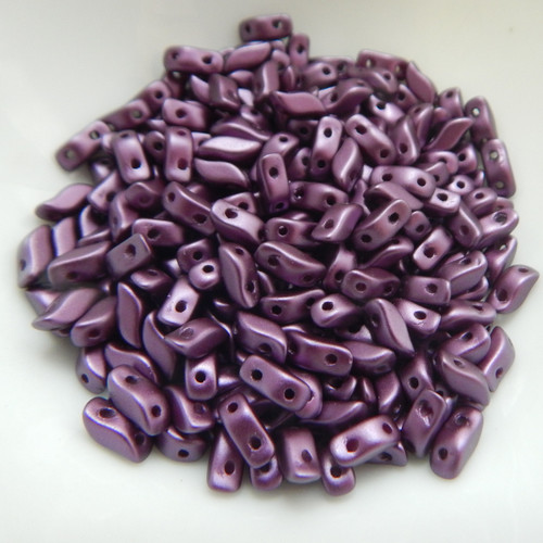 StormDuo (50 Beads) Pastel Bordeaux 3x7mm 2-Hole S-Shaped Czech Glass