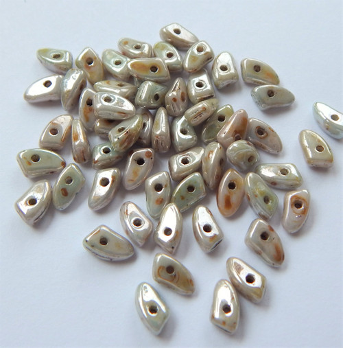 Prong Beads Opaque Green Ultra Luster 5 grams