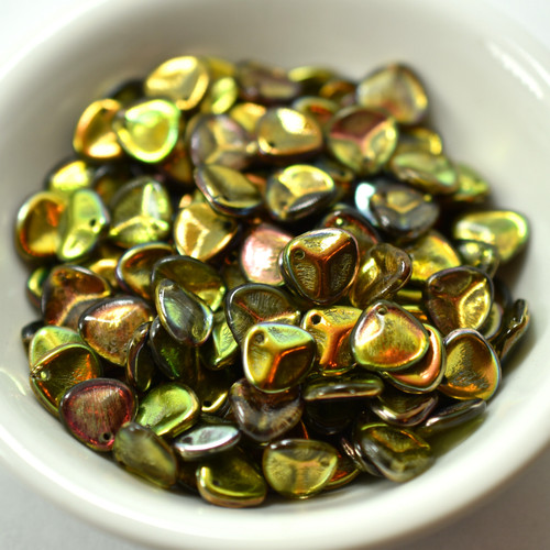 30 Beads - Rose Petal 8x7mm - Crystal Magic Green - Czech Glass