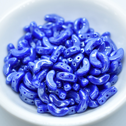 25 Beads - Arcos® par Puca® Paris Opaque Sapphire Luster - Czech Glass
