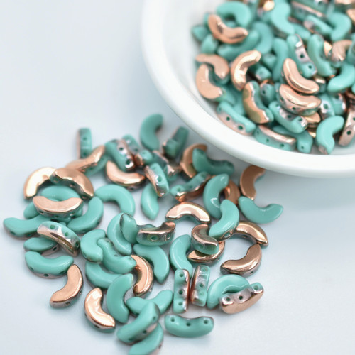 25 Beads - Arcos® par Puca® Paris Opaque Green Turquoise Capri Gold - Czech Glass