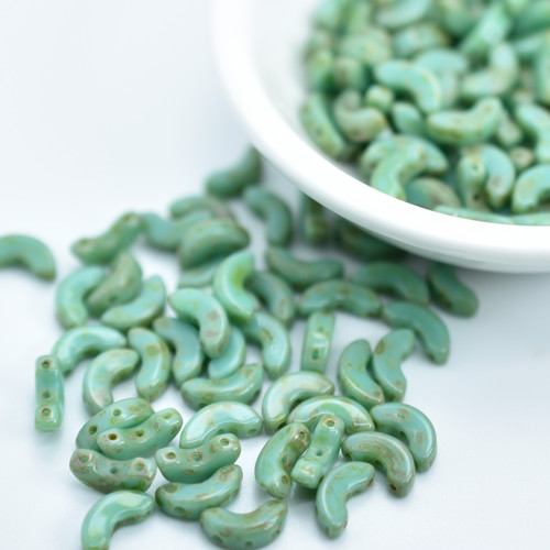 25 Beads - Arcos® par Puca® Paris Opaque Green Turquoise Travertin - Czech Glass