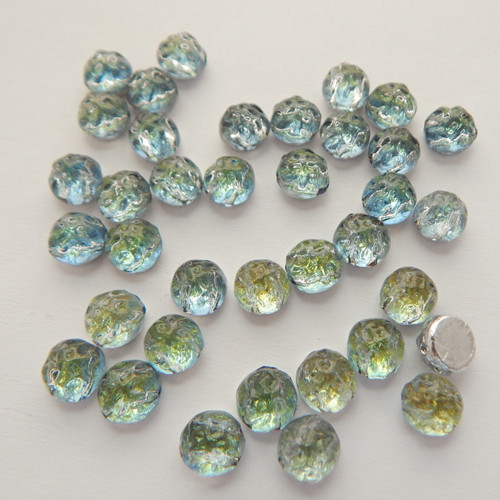 Baroque Cabochon (20 beads) 7mm 2-Hole Backlit Uranium