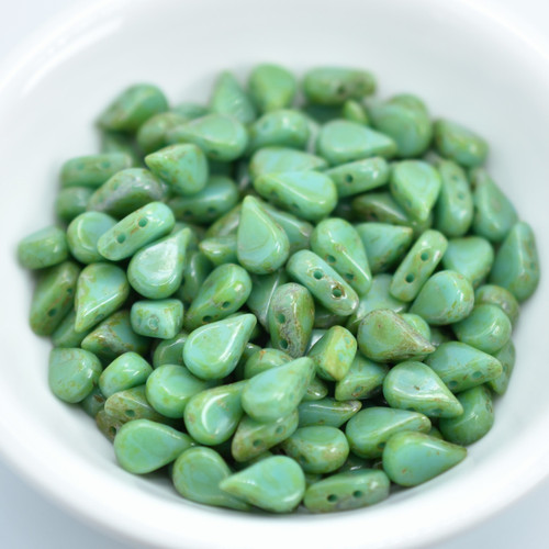 5x8mm Amos® par Puca® Two Hole Drop Shape (30 Beads) Opaque Green Turquoise Dark Travertin - Czech Glass