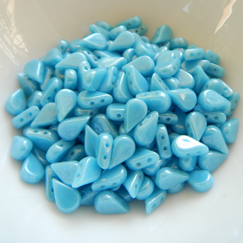 30 Beads - 5x8mm Amos® par Puca® Two Hole Drop Shape Opaque Blue Turquoise Luster