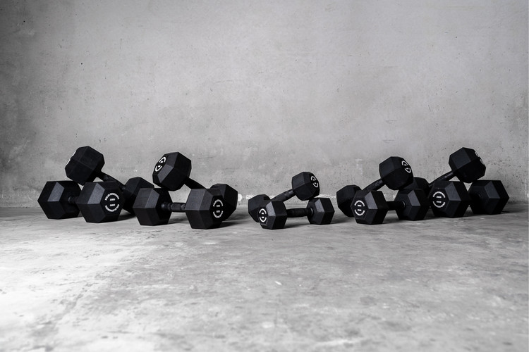 RUBBER HANDLE HEX DUMBBELLS VS. METAL HANDLE HEX DUMBBELLS