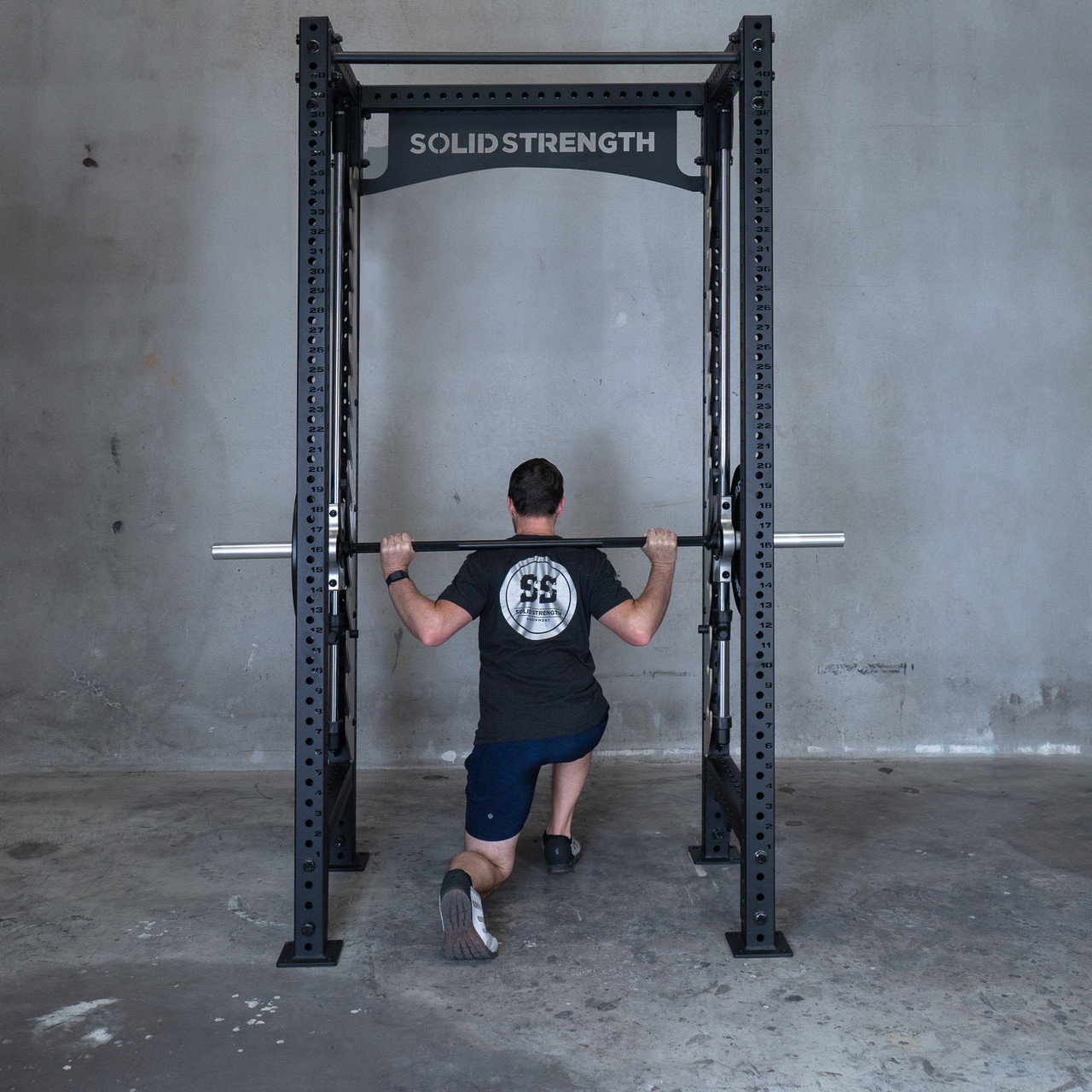 Goliath Smith Machine Power Rack with Pull-Up Bar SOLID STRENGTH