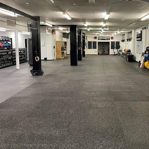 Solid Strength Easy-Clean Rubber Flooring 15mm (Black/Grey Fleck)
