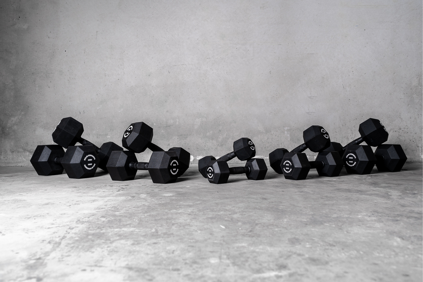 RUBBER HANDLE HEX DUMBBELLS VS. METAL HANDLE HEX DUMBBELLS SOLID