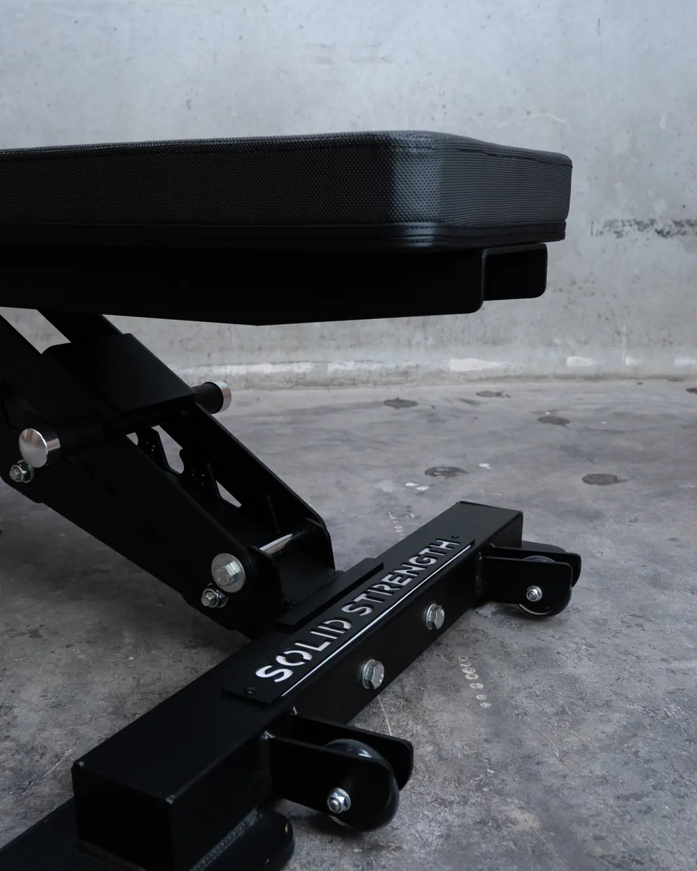 Solid Strength adjustable bench