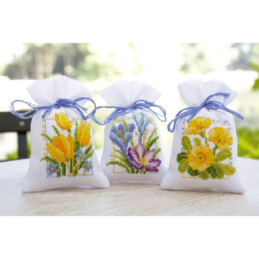Vervaco Counted Cross Stitch Sachet Bags Kit 3/Pkg | Spring Flowers (18 cnt)