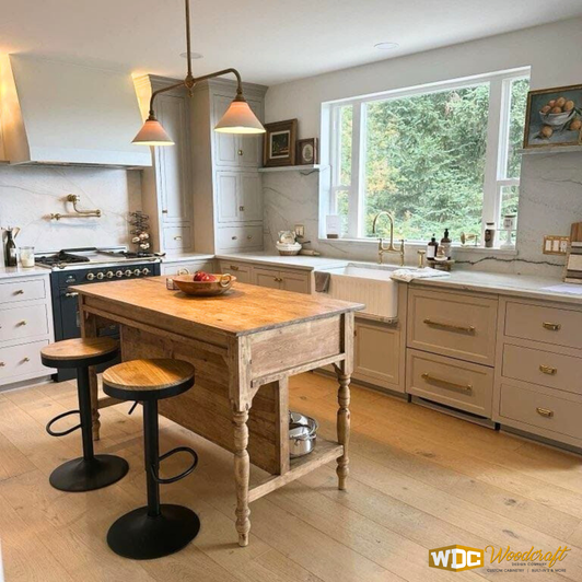 Traditional Inset Kitchen with Furniture-Style Island & Butler's Pantry