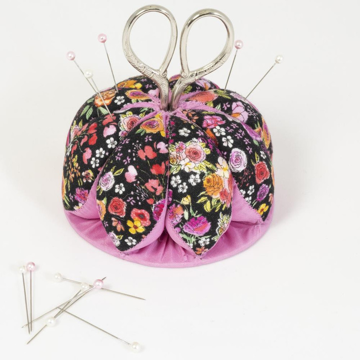 Dritz Pin Cushion & Scissors