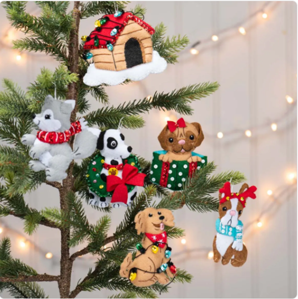 Bucilla Christmas Dogs Felt Applique Ornaments Kit 6/Pkg