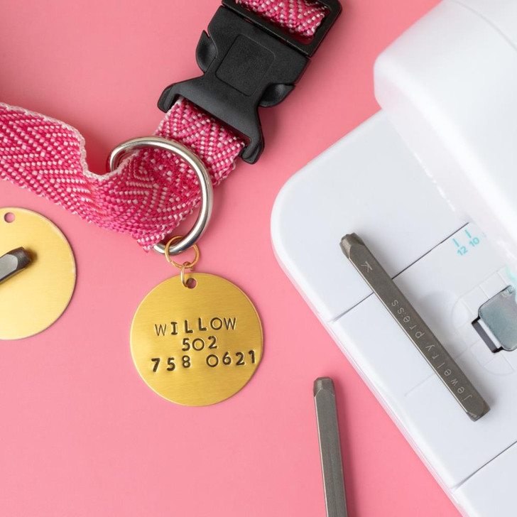 We R Makers Jewelry Press Kit