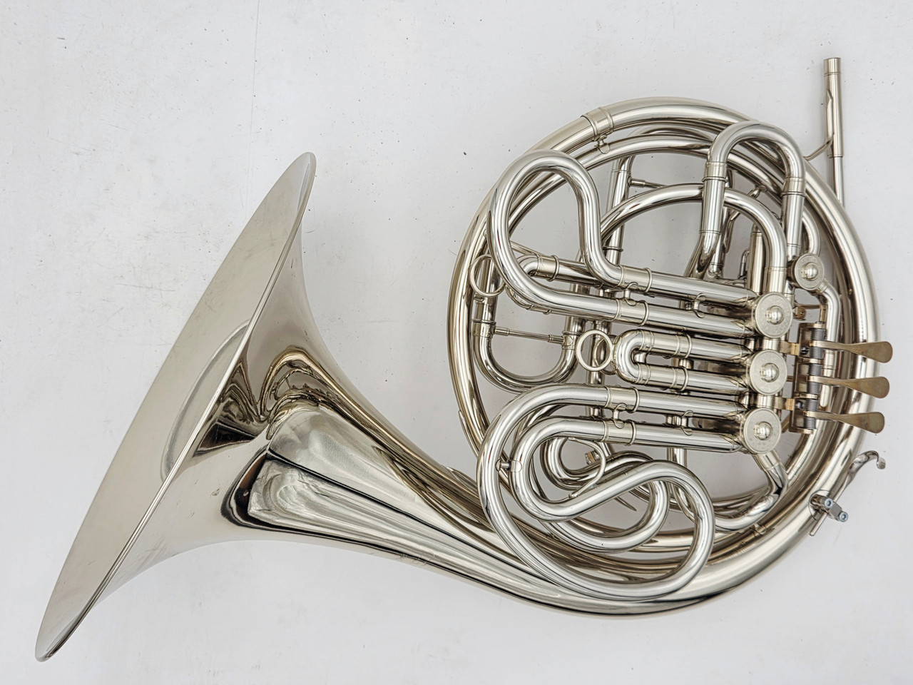 Conn V8D (Vintage) #617812 JC - Pope Horns Inc.
