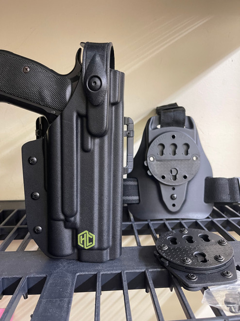 Right Handed Duty-Comp with Safariland SLS hood kit and G-Code RTI system.

Comes with:

Duty/Comp Shell w/ SLS hood and RTI hangar
RTI Belt Slide
RTI Mule Mid-Drop platform
RTI Molle adapter
FIREARM AND LIGHT NOT INCLUDED
