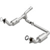 Magnaflow 19-20 GMC Sierra 1500 Single Underbody 4.3L/5.3L Direct Fit Catalytic Converter - 280656 Photo - Primary