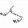 Magnaflow 19-20 GMC Sierra 1500 Single Underbody 4.3L/5.3L Direct Fit Catalytic Converter - 280656 360 Degree Image Set