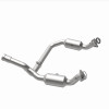 Magnaflow 19-20 GMC Sierra 1500 Single Underbody 4.3L/5.3L Direct Fit Catalytic Converter - 280656 360 Degree Image Set