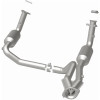 Magnaflow 04-06 Chevrolet Silverado 1500 5.3L Direct Fit Catalytic Converter - 4651097 Photo - out of package