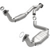 Magnaflow 2003 Chevrolet SSR 5.3L Direct Fit Converter - 4451640 Photo - Primary