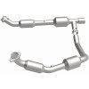 Magnaflow 2006 Ford E-250 5.4L Direct Fit Converter - 5582167 Photo - out of package